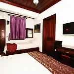 Cicerone Hotel 4*