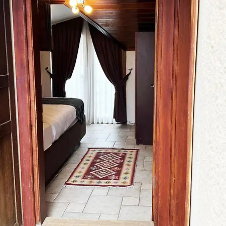 Cicerone Hotel 4*