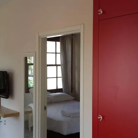 Cicerone Hotel