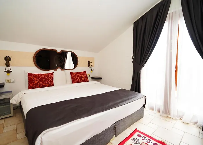 فندق Cicerone 4*